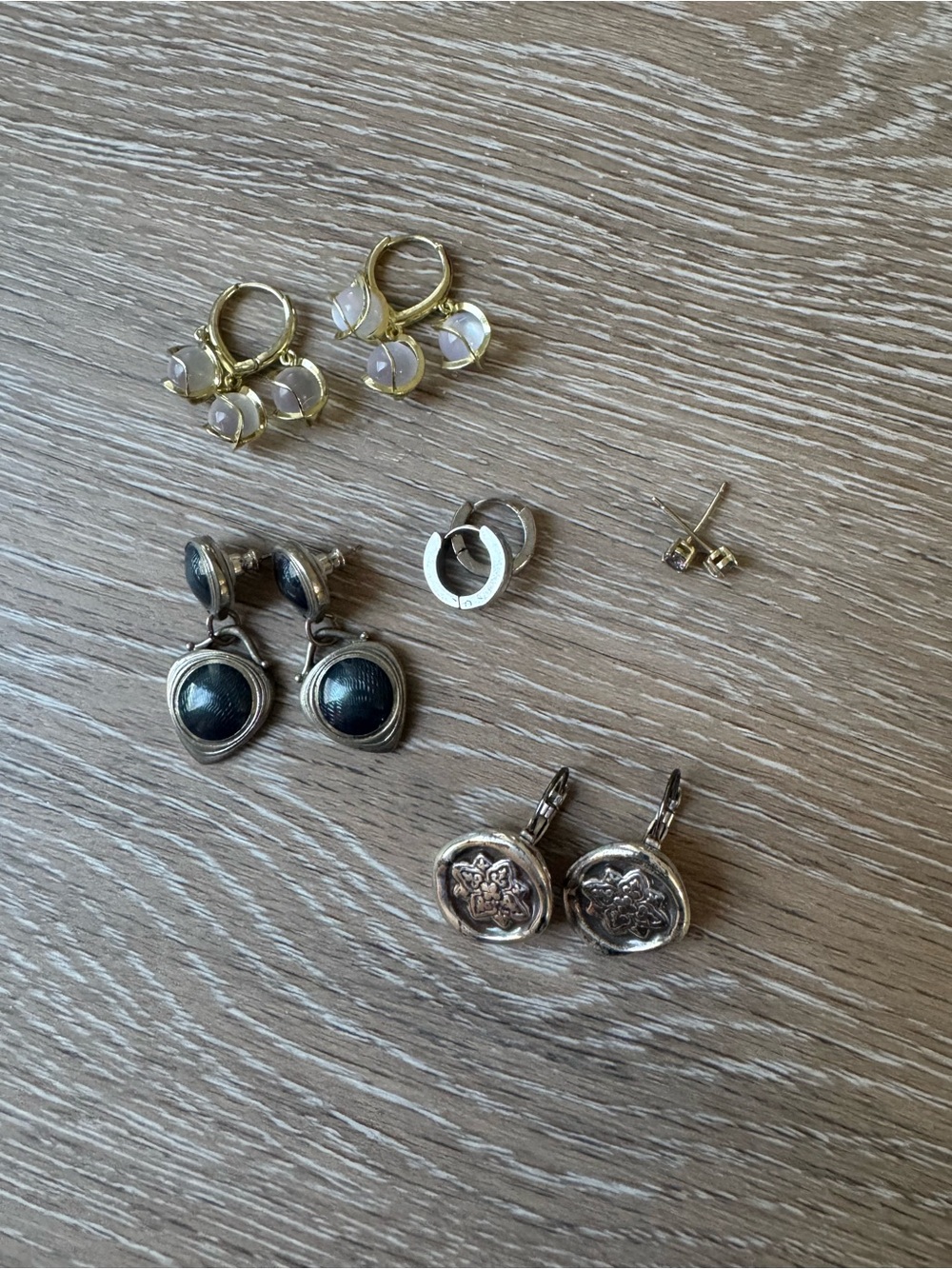 Lot of 5 pairs of earrings